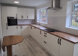 A lovely Wren kitchen fitted kitchens